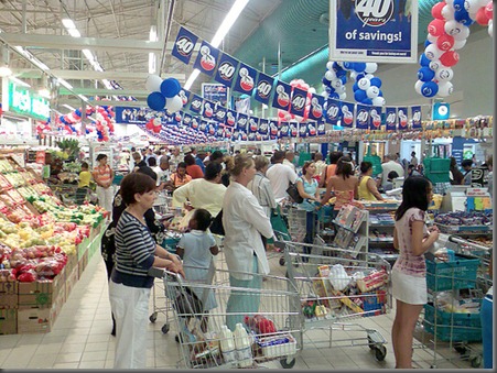 busy-supermarket